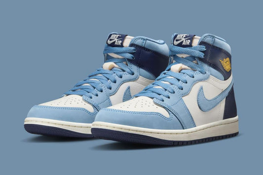 Air Jordan 1 High OG WMNS “First in Flight”