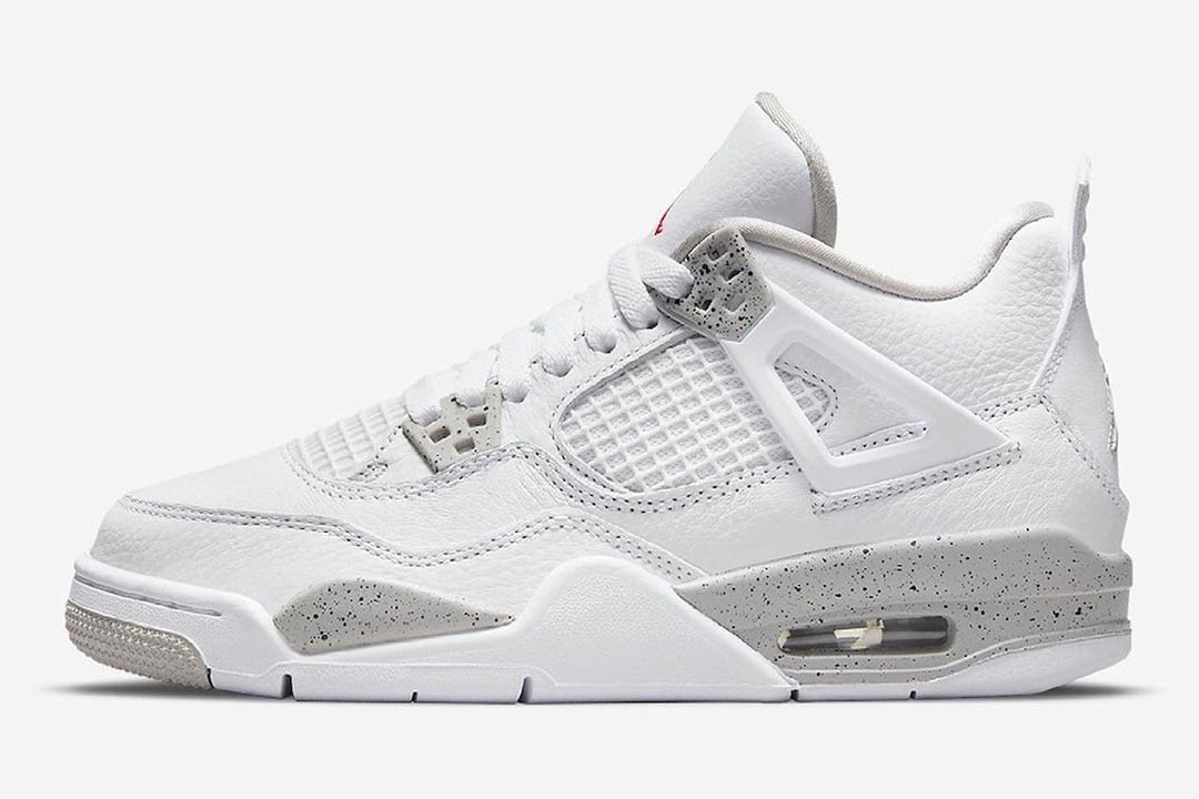 Air Jordan 4 Retro “White Oreo”