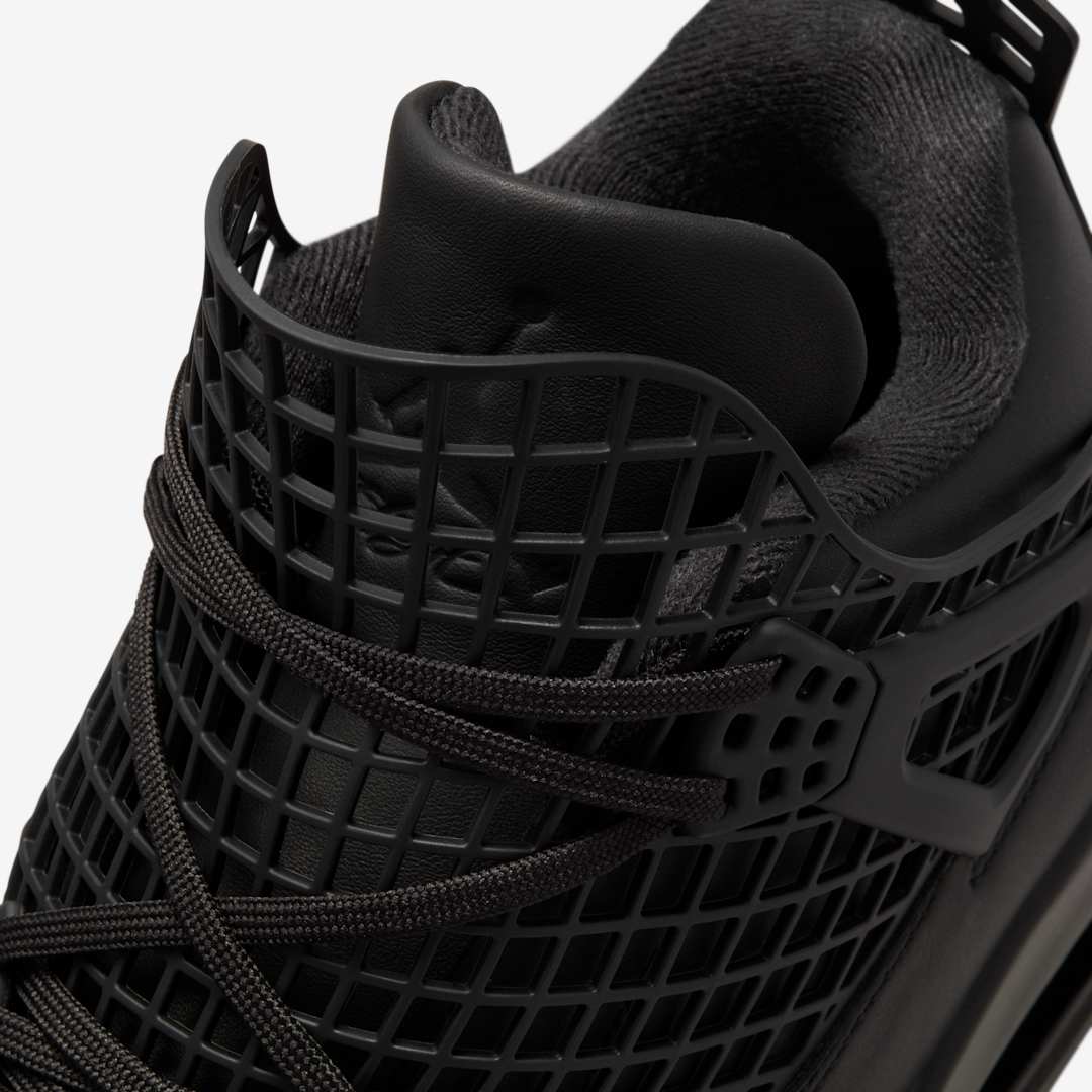 Air Jordan 4 WMNS NET “Triple Black”