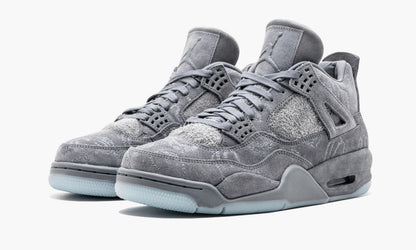 KAWS x Air Jordan 4