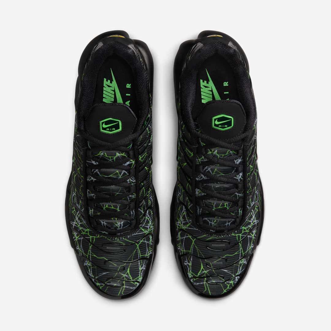 Nike Air Max Plus “Shattered Glass”