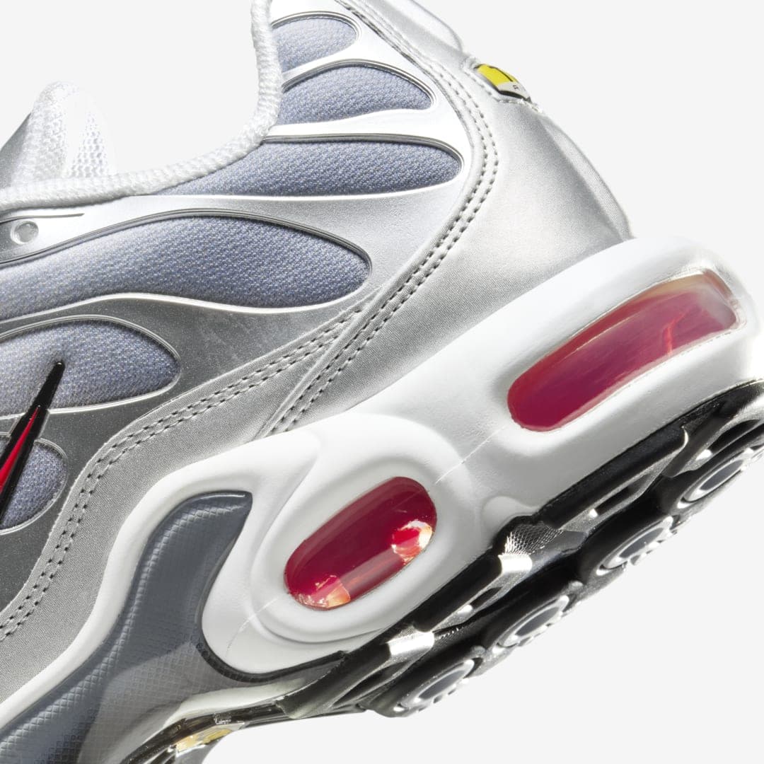 Nike Air Max Plus “Silver Red”