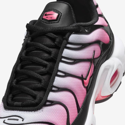 Nike Air Max Plus WMNS “Hot Punch”