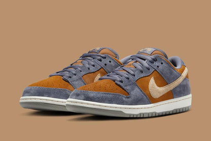 Nike SB Dunk Low “Light Carbon/Monarch”