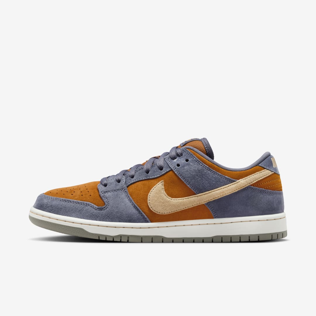 Nike SB Dunk Low “Light Carbon/Monarch”