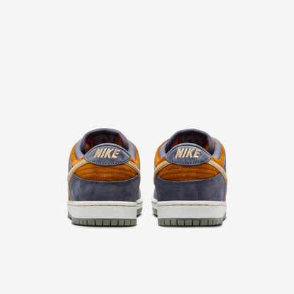 Nike SB Dunk Low “Light Carbon/Monarch”