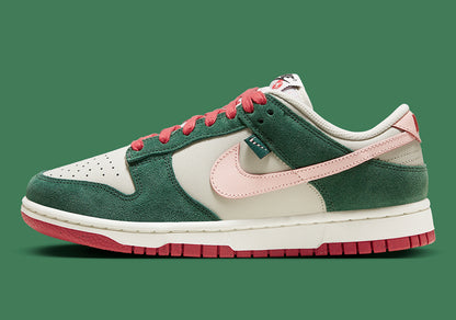 Nike SB Dunk Low "All Petals United"